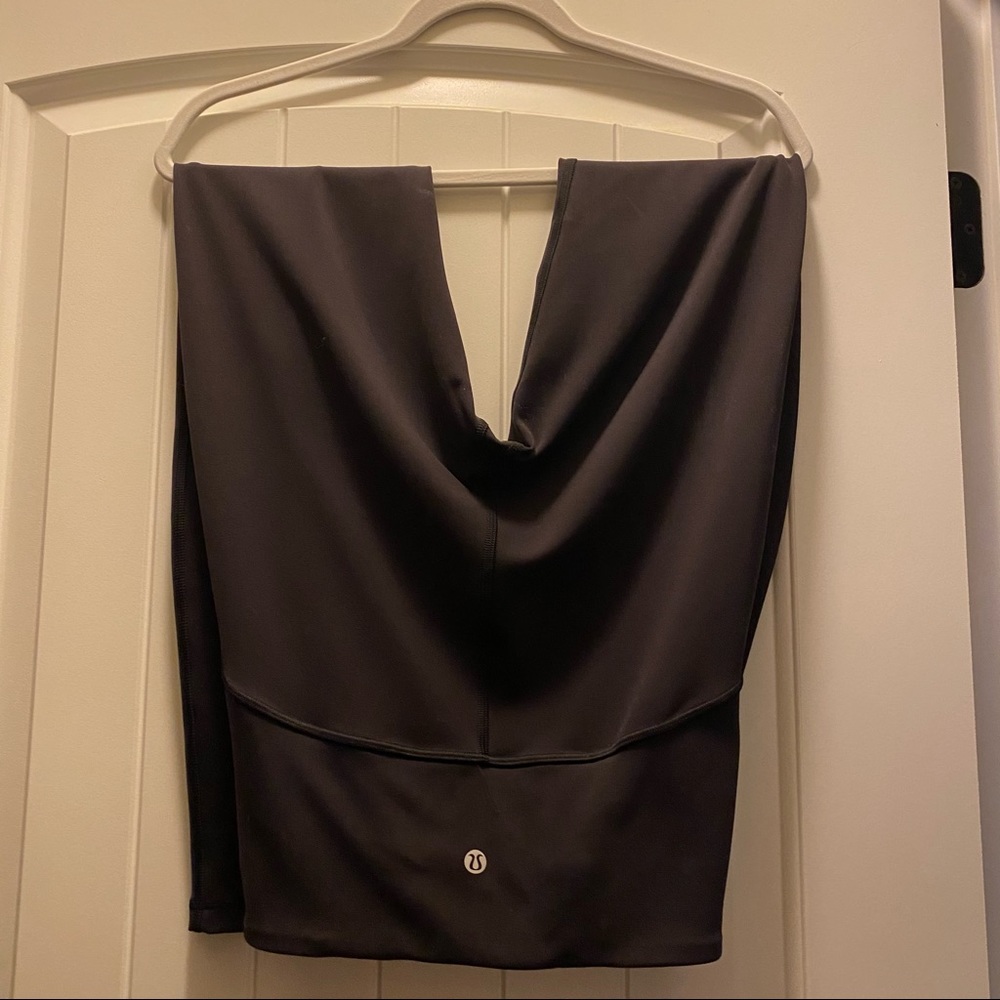 🌟Like New Lululemon Power Within HR Black Leggings 28” - Picture 2 of 3
